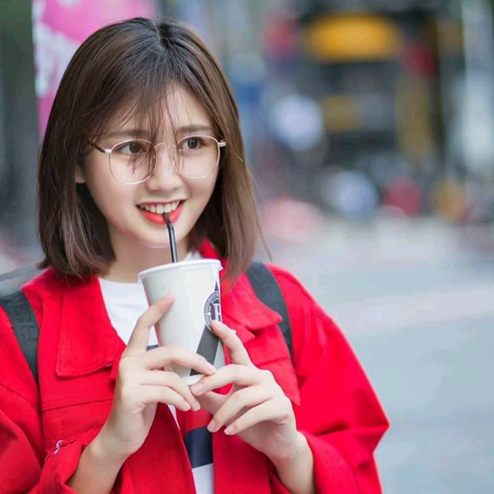 Ảnh Mang Gái Ngầu – Phong Cách Mạnh Mẽ, Đầy Cá Tính Khiến Mọi Ánh Mắt Phải Dừng Lại